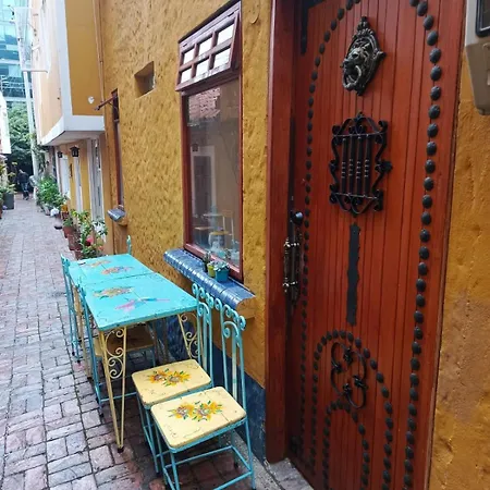 Usaquen Station Hostel Bogota Exterior photo